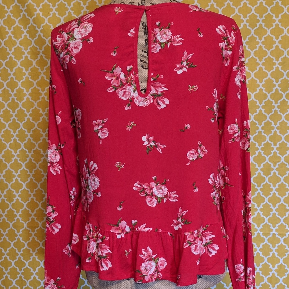 π H&M Floral Red Ruffle Shirt π - Picture 2 of 8